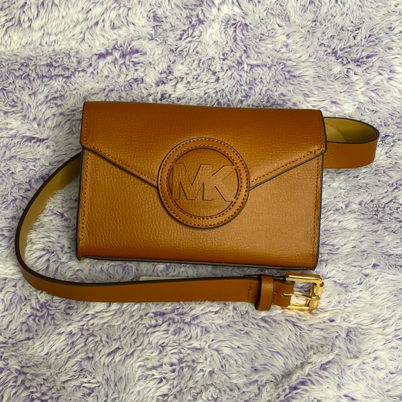 MK Cognac FannyPack - Picture 3 of 9